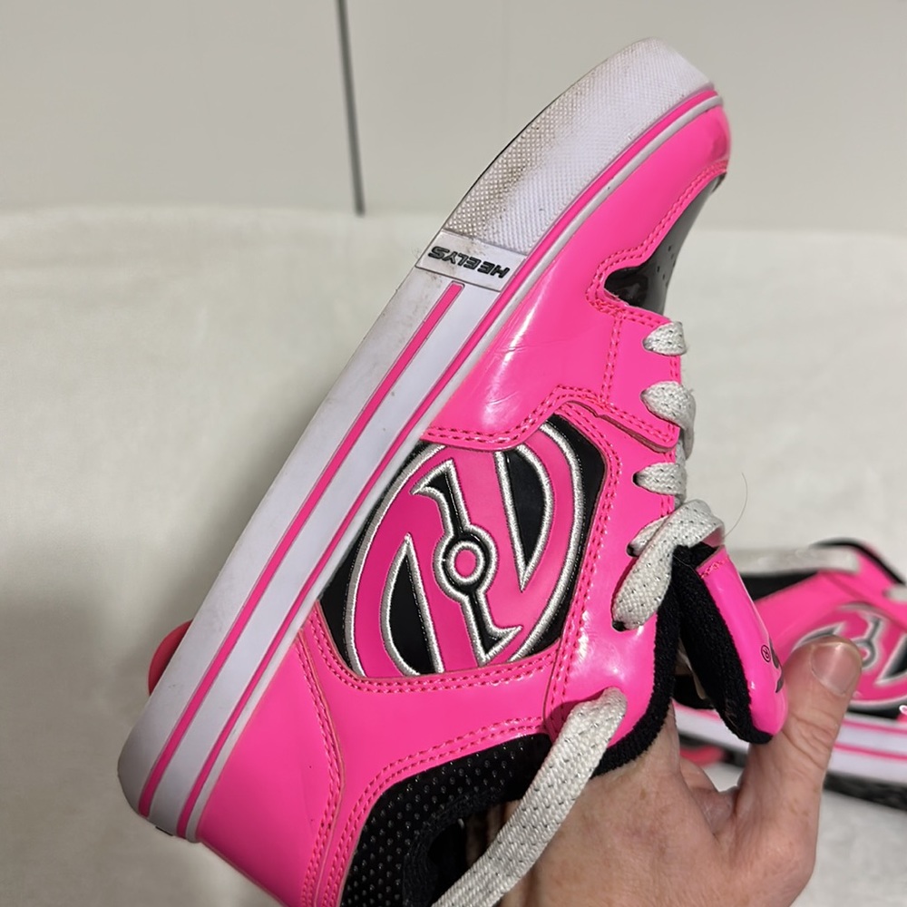Heelys Hot Pink/Black/White Roller Lace Up Sneakers Womens 6/Youth 5 - Picture 12 of 13